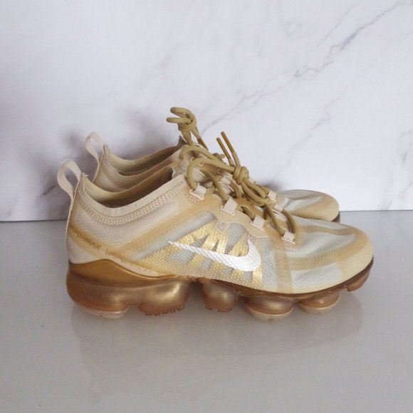 NIKE WMNS AIR VAPORMAX 2019 CREAM/SAIL-LIGHT BONE AR6632-101 - Picture 6 of 10